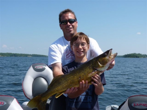 Thanks to Matt and Jeff Park of Dryden, ON for submitting this photo of a 30